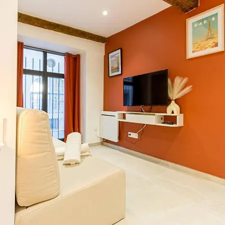 Neuf N•2 - Centre *