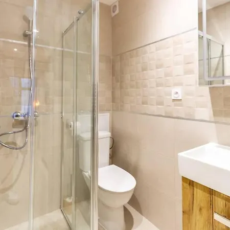 Neuf N•2 - Centre Apartman *